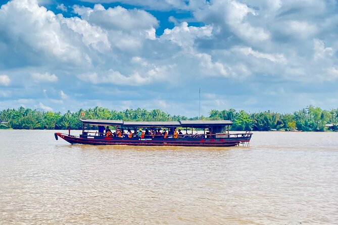 1-Day Explore Non-Touristy Side Of Mekong Delta- Group 10 Max - 7:30 AM Pickup, Air-Con Van, and Getting Out of the City