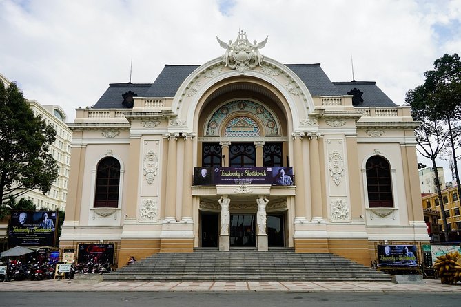 1-Day Ho Chi Minh City & Cu Chi Tunnels-Deluxe Group Of 10 Max - Inside the Cu Chi Tunnels: documentary, crawl, bunkers, and the trap lesson