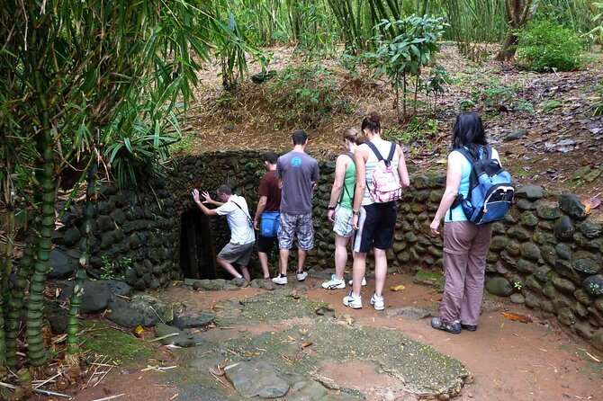 5-Day Best of Southern Vietnam: Cu Chi Tunnels & Mekong Delta - Saigon river dinner cruise: an easy win on Day 1