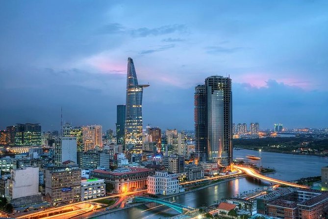 Amazing night with Saigon Skydeck and local beer tasting - Elevator-to-skyline flow: how to get the best out of limited time