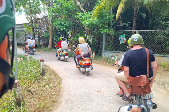 Ben Tre Mekong Zig Zag: Scooter, Sailboat, and Food (Full day) - Lunch, fruit drinks, and hammock time (the best pace reset)