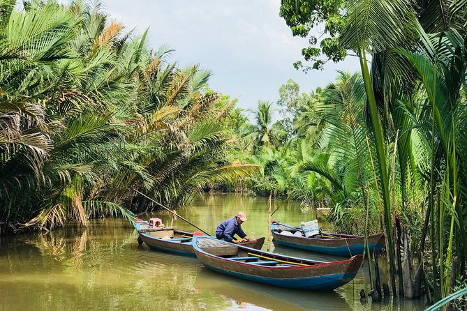 Ben Tre Mekong Zig Zag: Scooter, Sailboat, and Food (Full day) - Quiet sailboat cruise on the Mekong and narrow canals