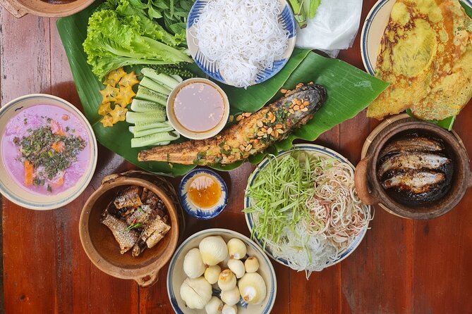 Ben Tre Mekong Zig Zag: Scooter, Sailboat, and Food (Full day) - Ben Tre city backstreets, markets, and light street food