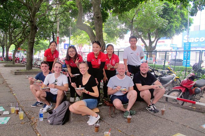 Big Eats & Small Seats - The guide team: riding skill plus food know-how (Quyen, Truc, Kim, Tao, Hao, Nhi, Phuang Anh, Linh 4)