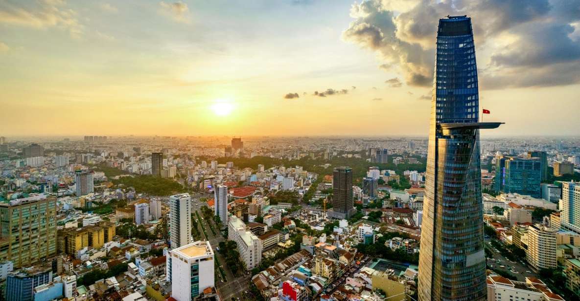 Bitexco Financial Tower: Saigon Sky Deck - Fast Track Ticket - Entering Bitexco Tower: Your launch point in District 1
