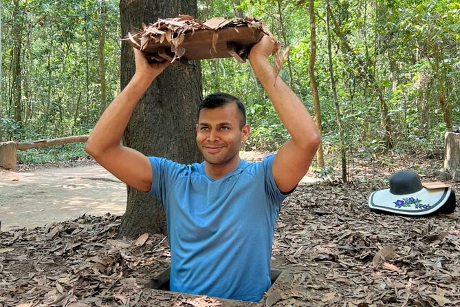 Combine Cu Chi Tunnels & City Tour by DGT - War Remnants Museum + Independence Palace: history with built-in context