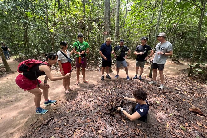 'Cost-Saving' Cu Chi Tunnels & Mekong Delta 1-Day Tour - Island lunch and the bee-and-honey tastings that feel local