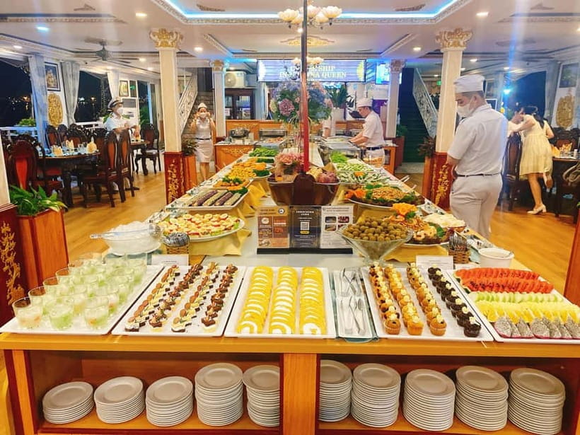 Experience Dinner On Luxury Cruise Along Saigon River - Language, comfort, and how the guide fits in
