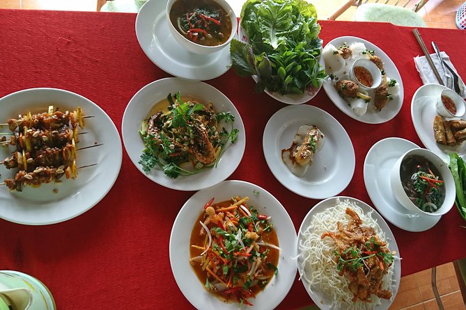 Explore Vietnamese Cuisine: Cooking Class from Ho Chi Minh City - Organic Farm and Harvest: Picking From the Garden, Not a Shelf