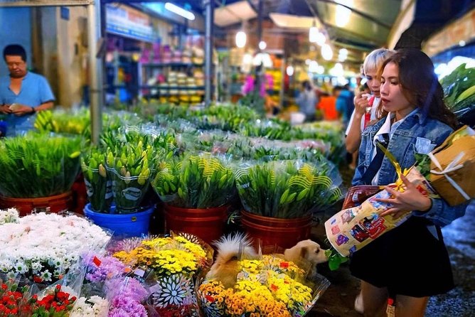 Exploring Saigon by Scooter, Day or Night - What You Get for $38: A Straight Value Check