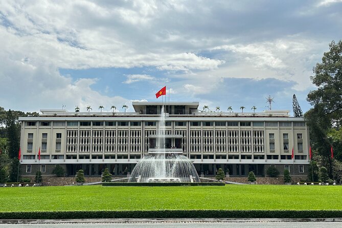 [Free E-sim] Half Day Guided Tour in Ho Chi Minh City - Your Guide Makes the Difference: English, Organization, and Real Handling