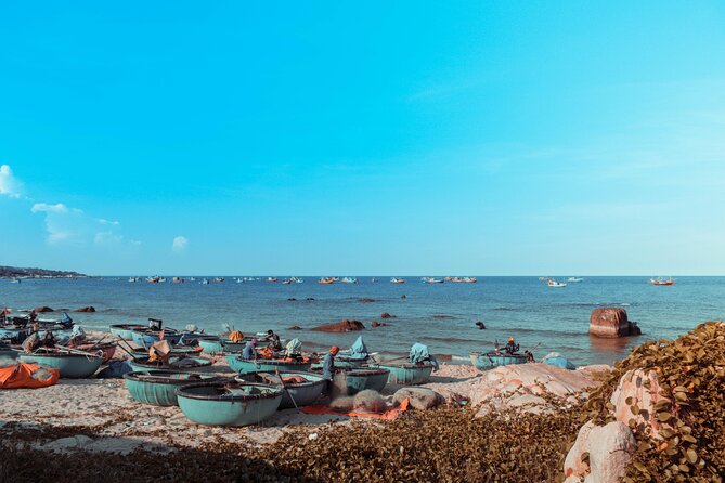 From Ho Chi Minh: Mui Ne Day Trip with Fairy Stream and Sand Dune - Lunch and beach time: how to use your free hours wisely