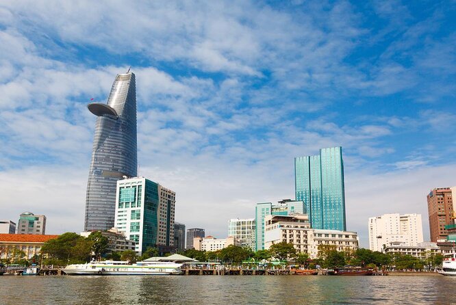 Full-Day Ho Chi Minh City Tour with Colonial Heritage & Chinatown - Getting Oriented in Ho Chi Minh City Fast