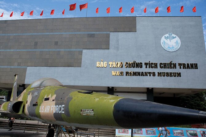 Full-Day Ho Chi Minh City Tour with Colonial Heritage & Chinatown - Reunification Palace: 1960s Interiors and the Fall of Saigon