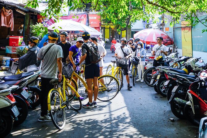 Half Day - Saigon Off-the-Beaten-Path - City Cycling Tour - Cho Lon Chinatown: Phố Tàu Sài Gòn in narrow lanes