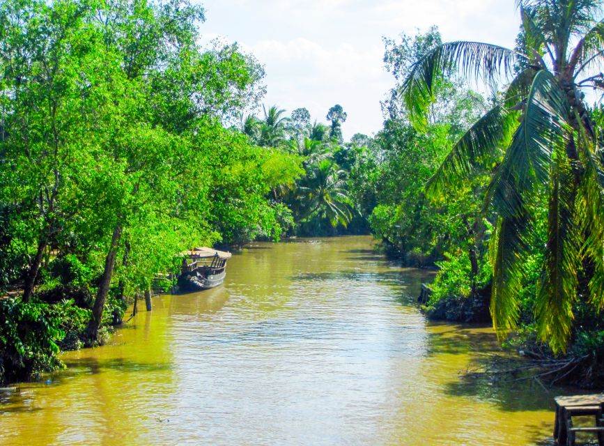 HCM: Cu Chi Tunnels & Mekong Delta with Coconut Village Tour - Guide Style: Why Names Like Lockie, Phong, and Chloe Matter