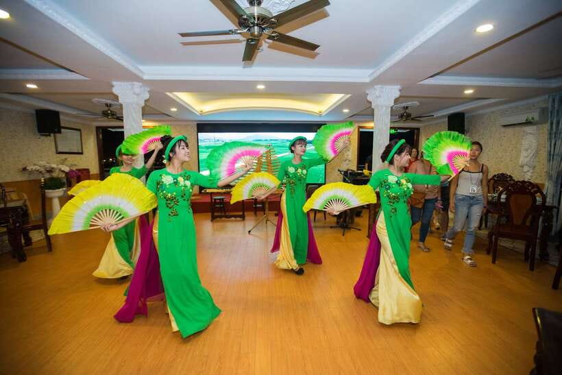 HCM: Saigon River Dinner Cruise - Saigon’s Night Lights, the Low-Effort Way