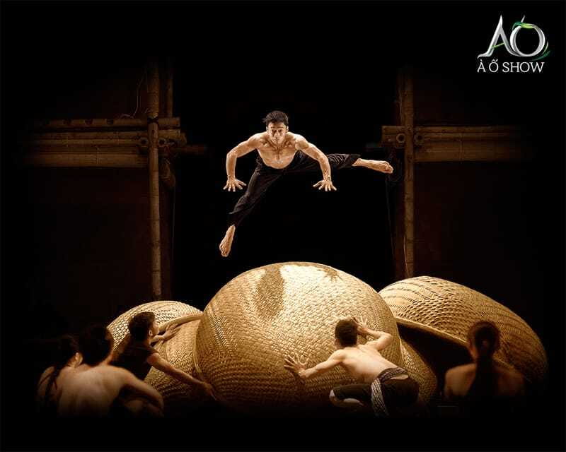 Ho Chi Minh: A O Show Bamboo Circus at Saigon Opera House - Choosing seats for the best view and story clarity
