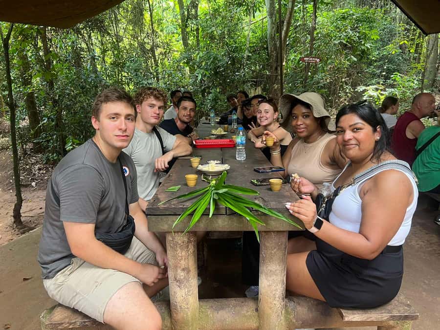 Ho Chi Minh City: Cu Chi Tunnels Ben Duoc VIP Limousine Tour - Lunch Break: Vietnamese Food With Vegan Option Included