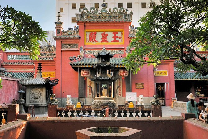 Ho Chi Minh City Half Day Afternoon - 6 Major Attractions - Saigon Notre Dame Cathedral: the French postcard moment