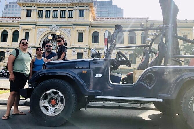 Ho Chi Minh City Half-day Jeep Tour - Opera House and City Hall: Pretty Exteriors, Clean Photo Timing