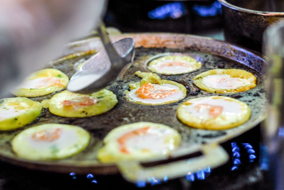 Ho Chi Minh City: Private Street Food Motorbike Tour - District 5 alleys to District 4 dessert and beer, with seafood (or BBQ swap)