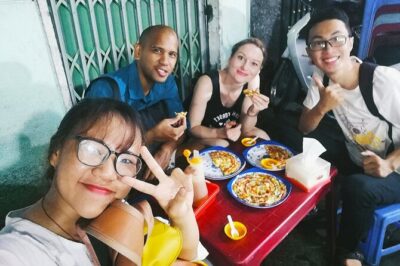 Ho Chi Minh City private walking tours with young local volunteers - District 1: Independence Palace, Notre Dame, Central Post Office, and more