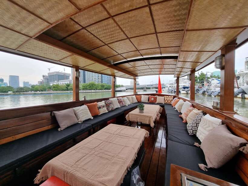 Ho Chi Minh City: Saigon River Boutique Cruise - Guides who make the landmarks make sense