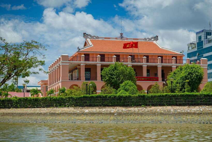Ho Chi Minh City: Saigon River Boutique Cruise - Price value: is $12 really enough?