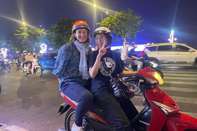 Ho Chi Minh city Sightseeing or Midnight nightlife by motorbike - Thich Quang Duc monument: a solemn stop with real meaning