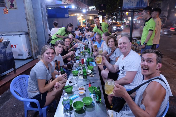 Ho Chi Minh City: Street Food Walking Tour with 12 Tastings - Why this 12-tasting street food tour works at night