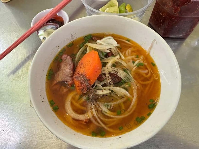 Ho Chi Minh City: Super Niche Walking Street Food Tour - Entering Saigon Food Mode in 210 Minutes