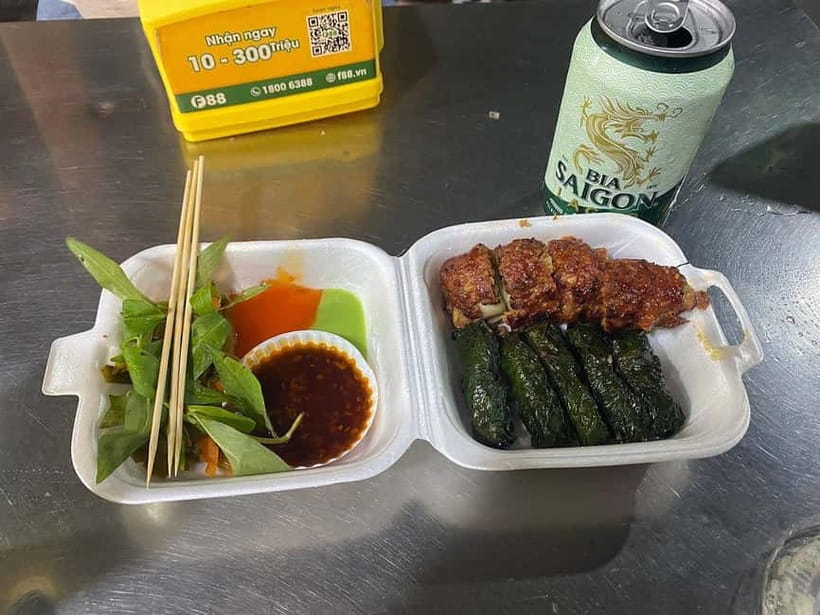 Ho Chi Minh City: Super Niche Walking Street Food Tour - Stop-by-Stop Tastings: Bánh Cuốn to Chè Mâm