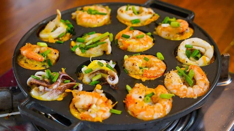 Ho Chi Minh City: Super Niche Walking Street Food Tour - Grab Pickup and Drop-Off: Starting Easy, Ending Handy