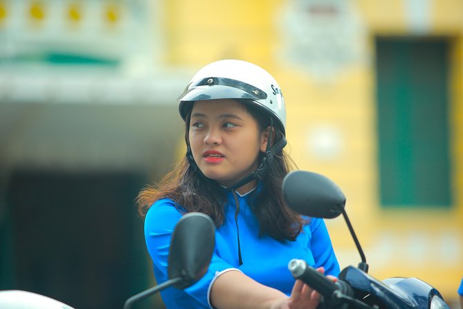 Ho Chi Minh City Tour by Motorbike with Female Riders | KissTour - Meet at the Saigon Opera House, then get moving