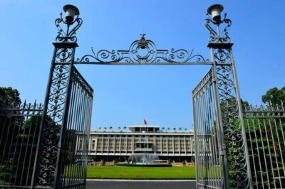 Ho Chi Minh City Tour with Colonial Heritage and Chinatown - Independence Palace and French Colonial Stops: Why This Morning Works