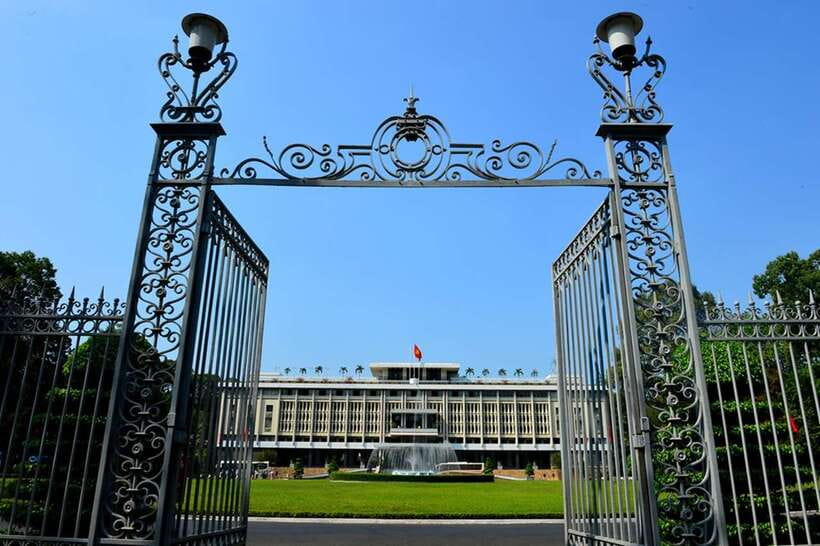 Ho Chi Minh City Tour with Colonial Heritage and Chinatown - Independence Palace and French Colonial Stops: Why This Morning Works