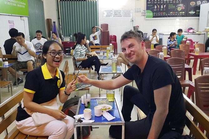 Ho Chi Minh City’s most delicious street food tour by motorbike - Stop 1 on Tôn Đức Thắng: Bo la lop and Bo mo chai