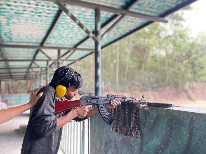 Ho Chi Minh: Cu Chi Tunnels and AK-47 Shooting- MAX 11people - Ho Chi Minh City pickup to Cu Chi: a long drive that sets the pace