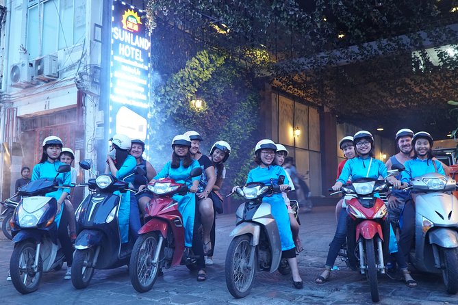 Ho Chi Minh Night Tour by Motorbikes with Female Rider | KissTour - What you’ll eat: included street-food dinner plus vegetarian options