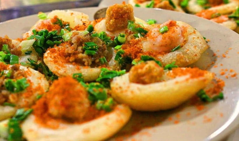 Ho Chi Minh: Street Food & Sightseeing Tour with Local Guide - Ho Thi Ky area: the street-food run that does the heavy lifting