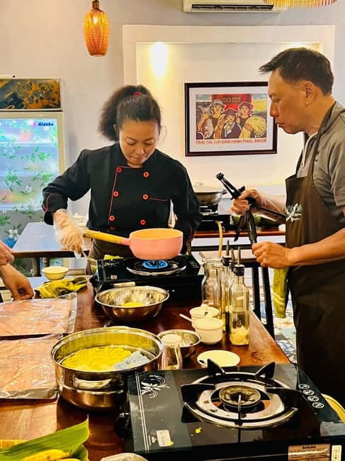 Immersive Cooking Class & Market Tour By Local Chef+Cookbook - Vegetarian Options: How Flexible Is This Class