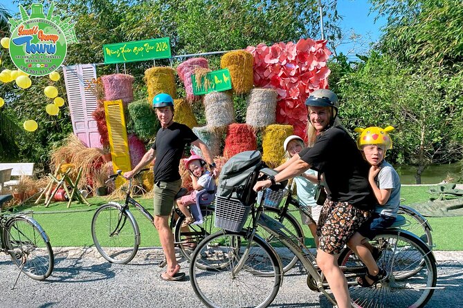 Incredible Mekong Delta Tour 3-day from Ho Chi Minh City - Day 2 early start: Cái Răng Floating Market by boat