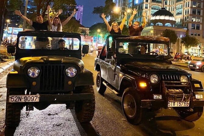 Jeep Tour Saigon By Night : FRESH SEAFOOD, STREET FOOD & SKY BAR - How the night Jeep ride changes Saigon