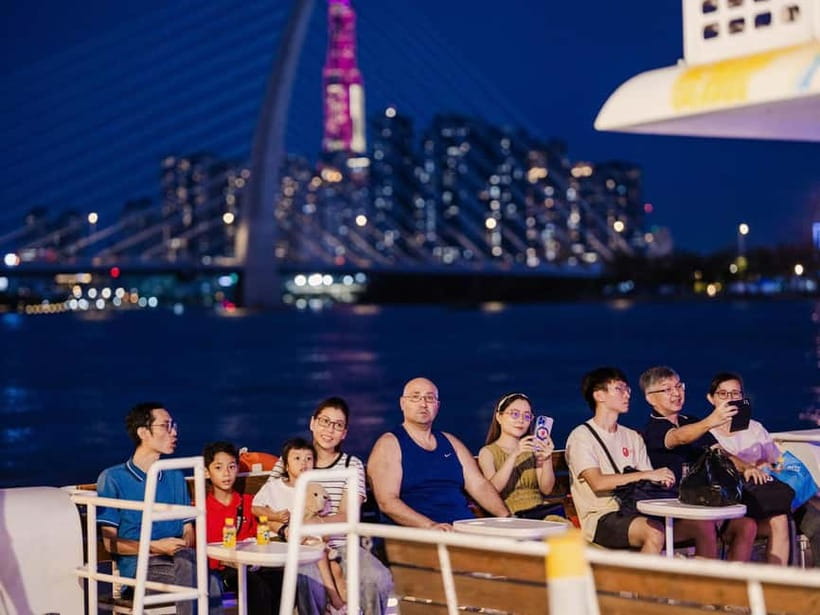 Lively Saigon River Sightseeing Cruise + Guided Walking Tour - The 45-Minute Saigon River Cruise: Landmarks You’ll Actually Recognize