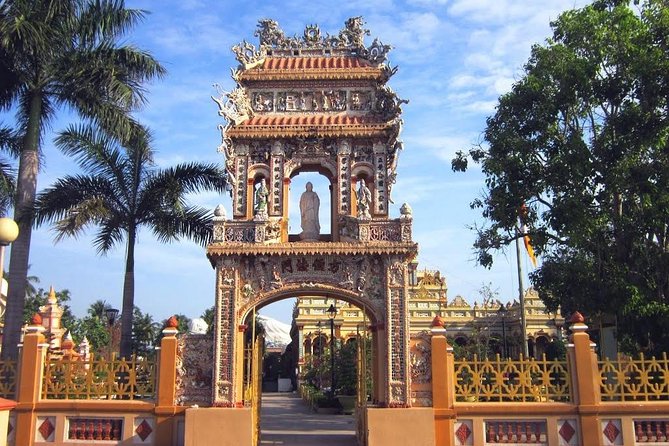 Mekong Delta 2-Day Tour: Floating Markets, Biking, Amazing Tour - Can Tho night: Ninh Kieu Wharf gives you a free window with the river as your soundtrack