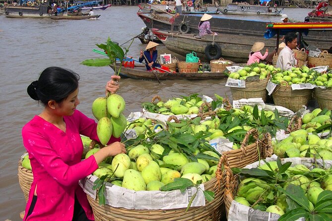 Mekong Delta & Cai Rang Floating Market 2-Day Tour from HCMC - Getting out of Ho Chi Minh City: a 7:45am start and Vinh Trang stop