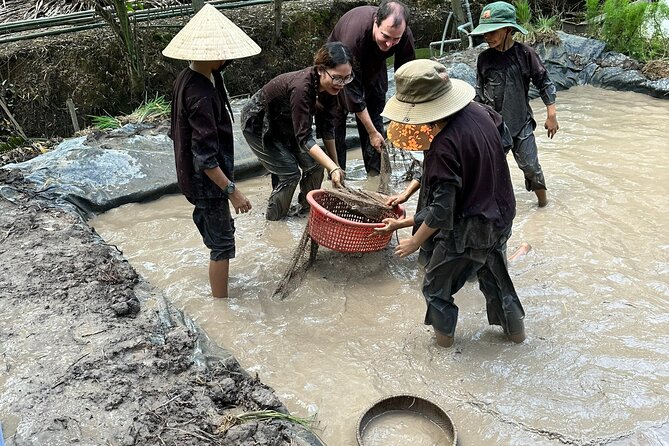 Mekong Delta Homestay Explore Nature 2-Day Family Tiny Garden - Day 1 in the Ben Luc area: settling into Family Tiny Garden and getting hands-on