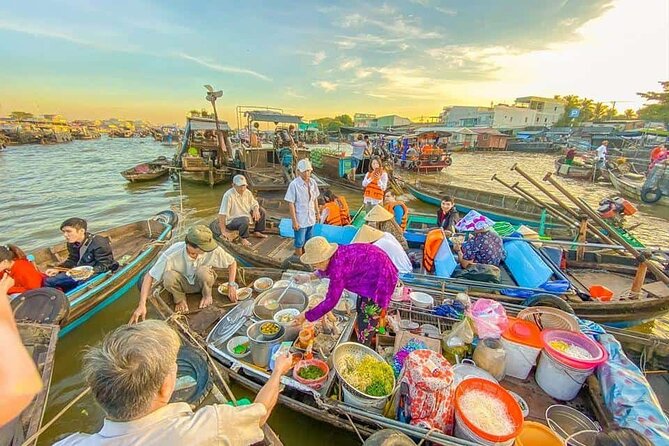 Mekong Delta Tour with Kayaking, Cycling and Cooking - Unicorn Island and Tien River Peace: Boats, Fresh Air, and Traditional Music
