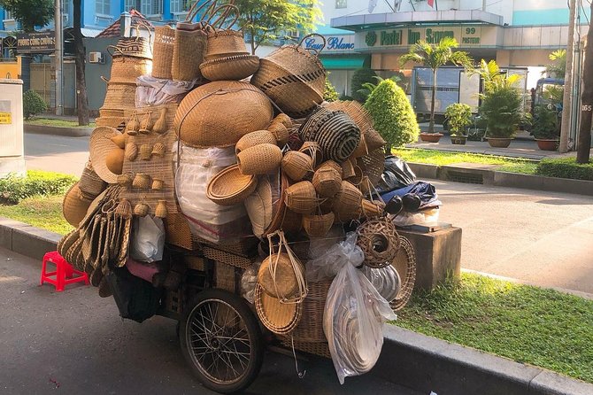 Private Arrival Transfer: Tan Son Nhat Airport to Ho Chi Minh City Hotels - Private and air-conditioned: more than a luxury, it’s a sanity tool